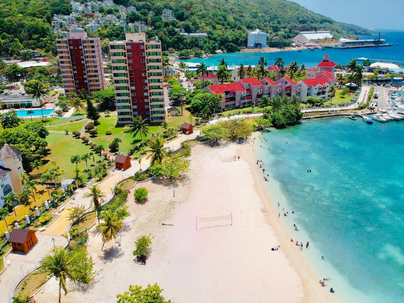 Beach Penthouse A25 Sandcastles Ocho Rios Exteriör bild