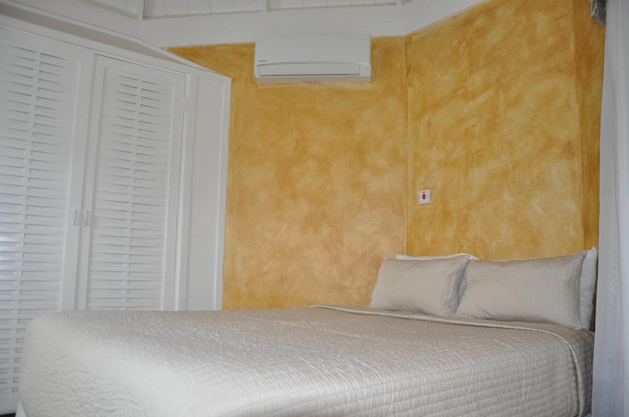 Beach Penthouse A25 Sandcastles Ocho Rios Exteriör bild