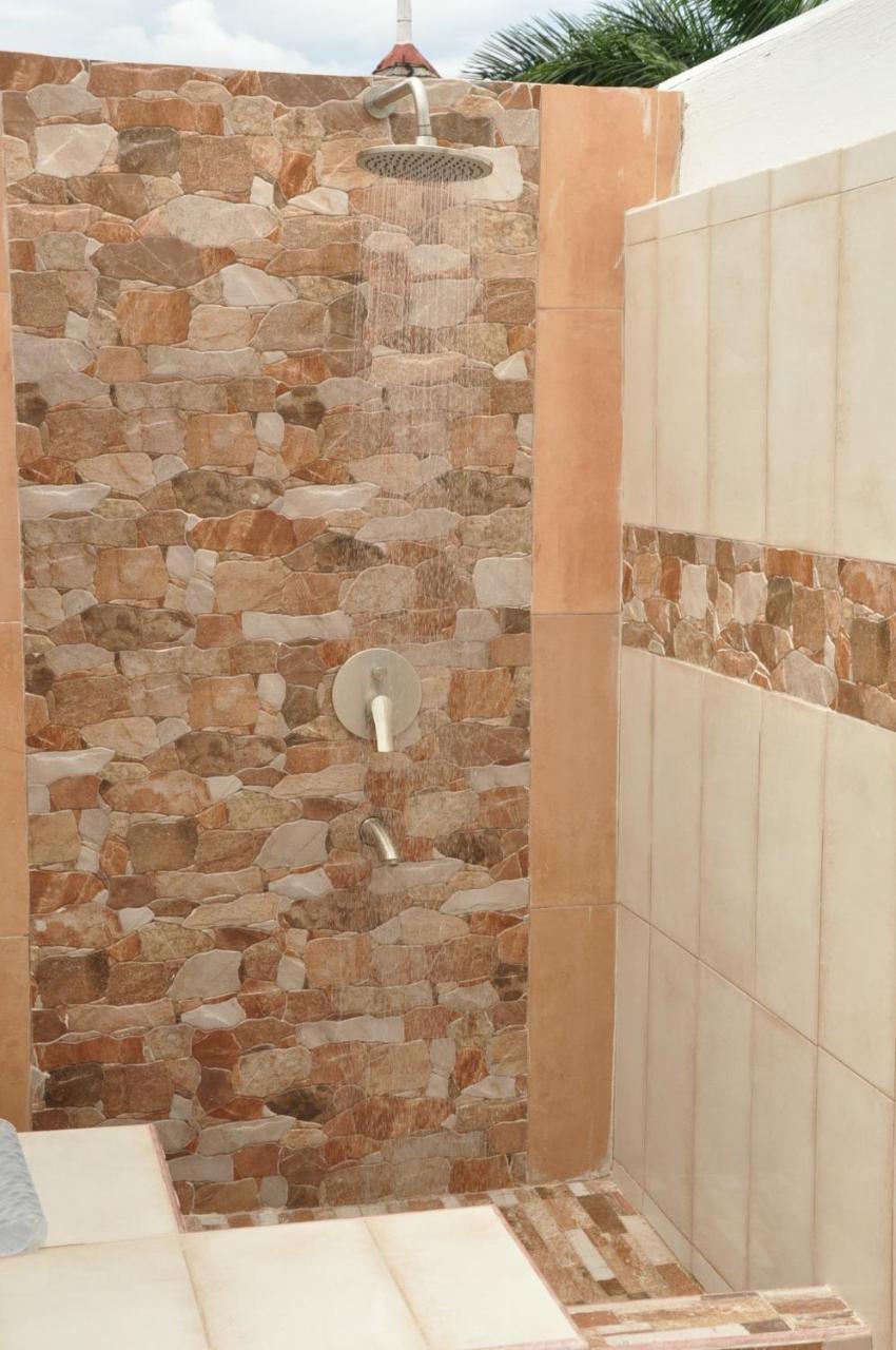 Beach Penthouse A25 Sandcastles Ocho Rios Exteriör bild